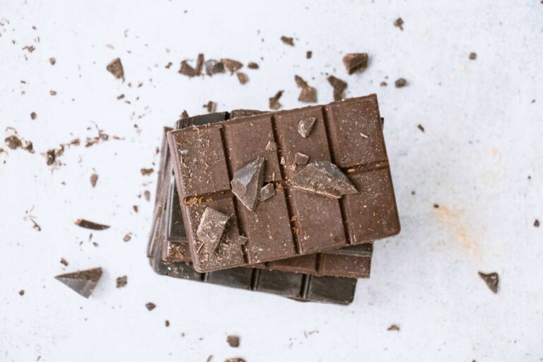 Er riskiks med mørk chokolade sundt?
