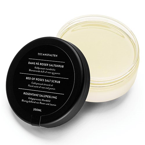 Bodyscrub dans på roser 1 Bodyscrub dans på roser